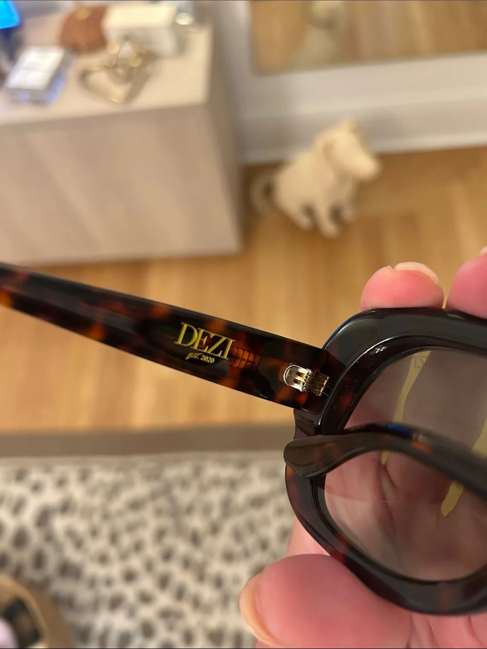 DEZI Tortoiseshell Frame with Green Lenses Men's Sunglasses